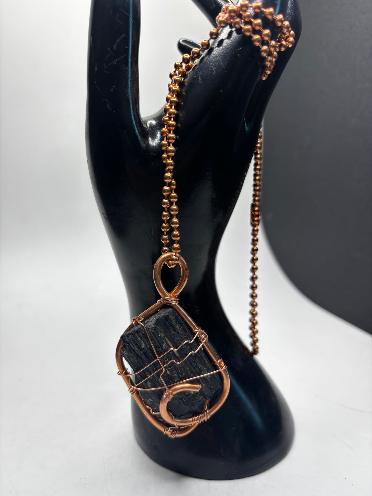 Tourmaline pendant - The Kreative Unikorn LLC