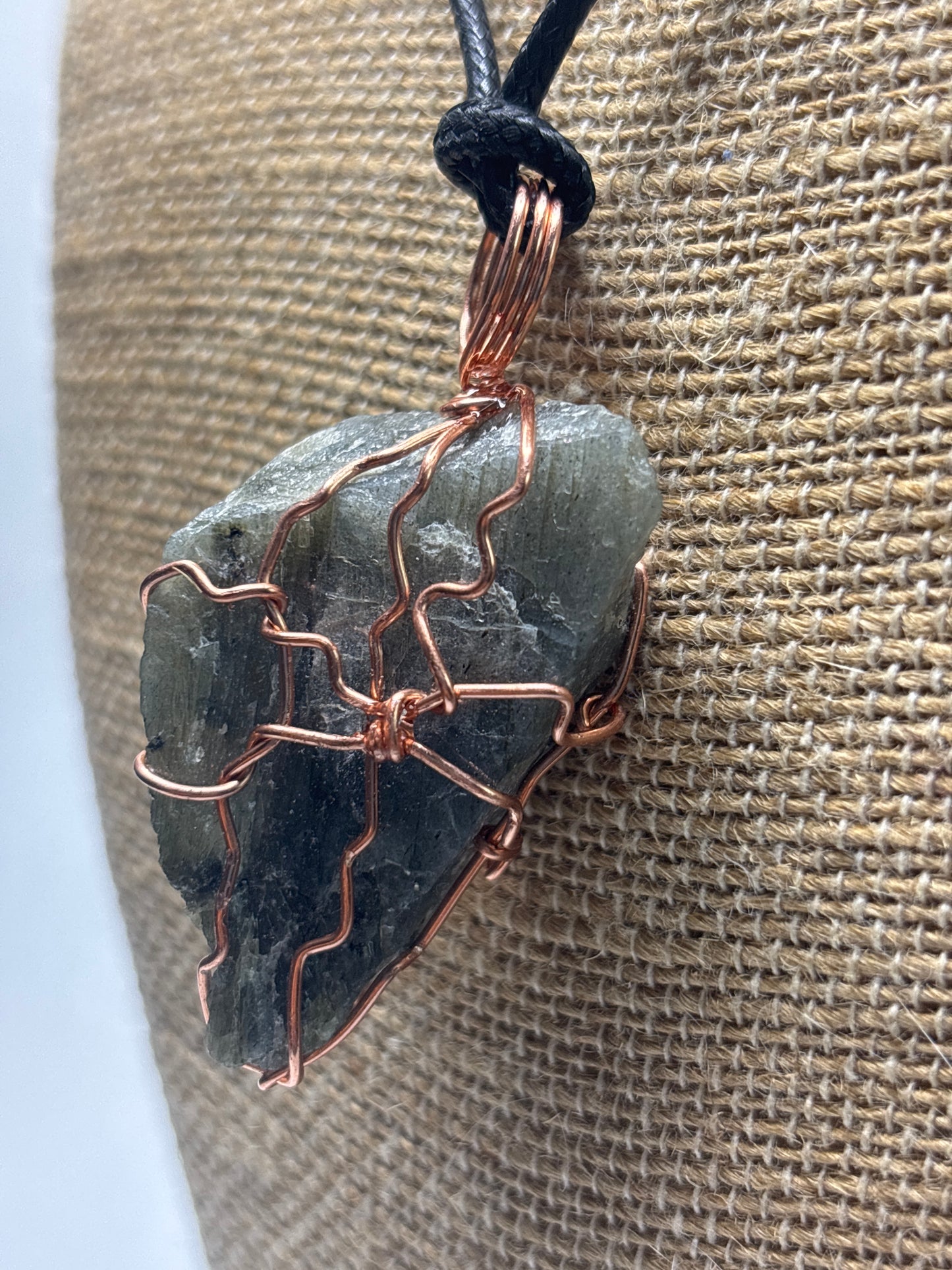 Labradorite pendant