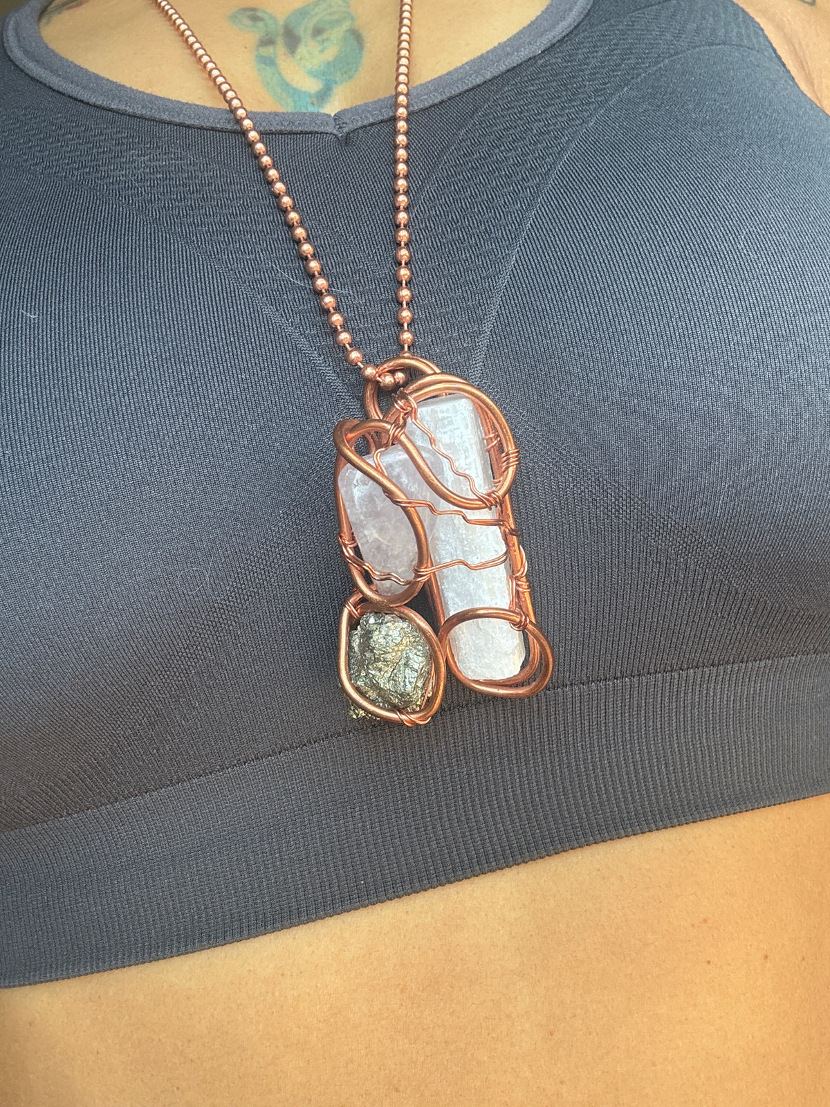 Trinity pendant - The Kreative Unikorn LLC